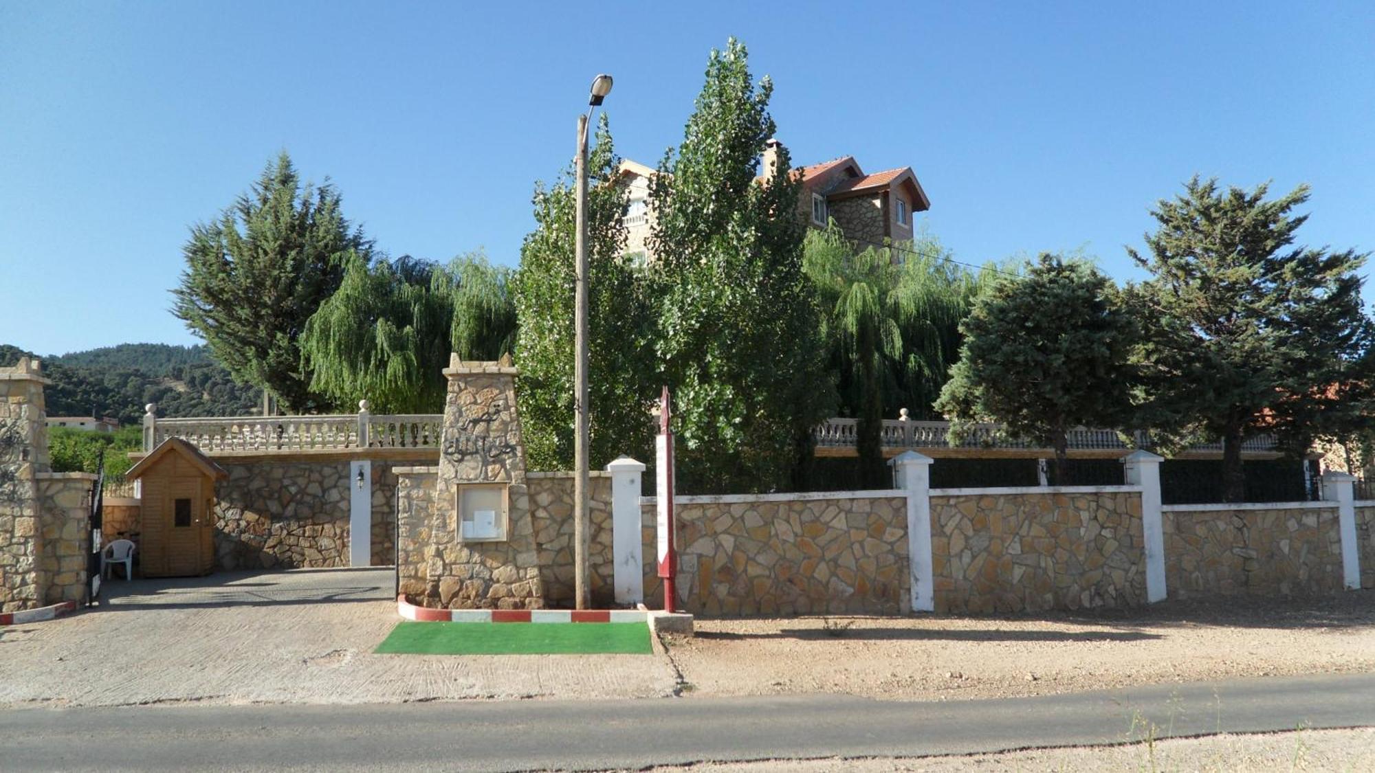 Le Palais Des Cerisiers 호텔 아즈루 외부 사진